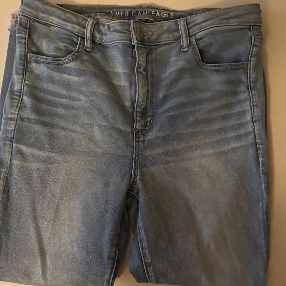 American Eagle Outfitters Light Blue Denim Jeggings. Size 14. EUC. - Picture 1 of 5